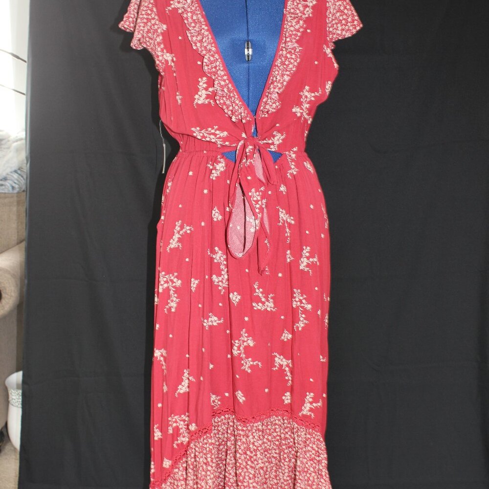 Women's Beyond The Radar Size L Red Floral Cap Sleeve Hi-Low Ruffle Maxi Dress